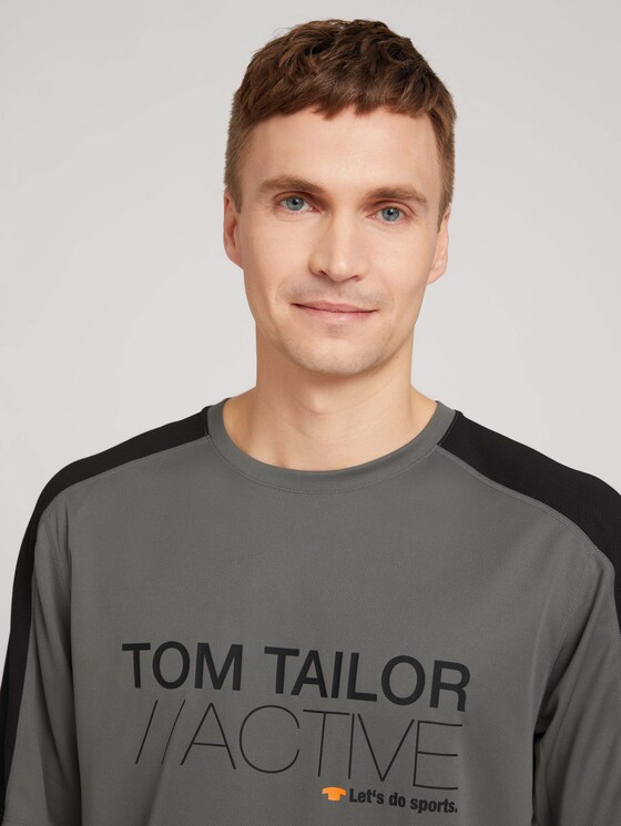 Funktions T-Shirt - Männer - khaki-black Funktions T-Shirt - Männer - khaki-black - 9 - Tom Tailor E-Shop Kollektion