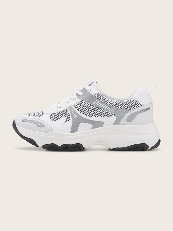 Sneaker mit Struktur
