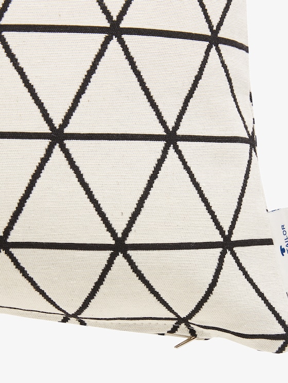cushion cover with triangular pattern