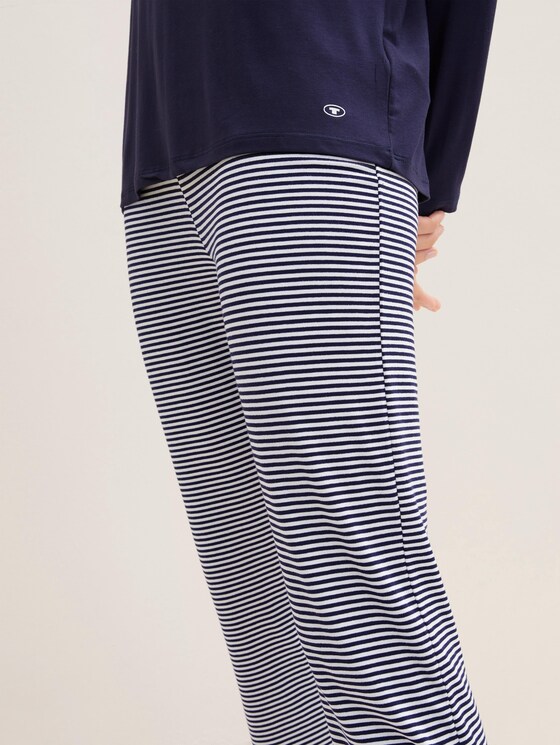 Langes Pyjama Set mit Streifenhose