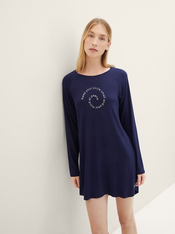 Nightgown with a print