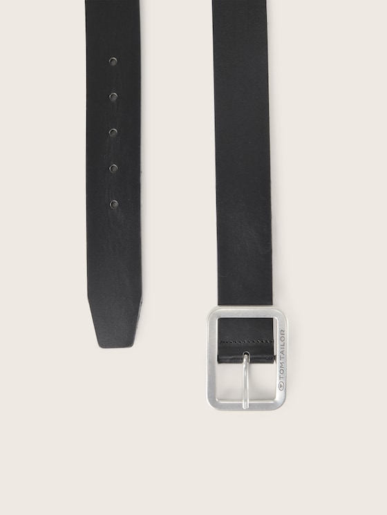 Leather belt with a double buckle