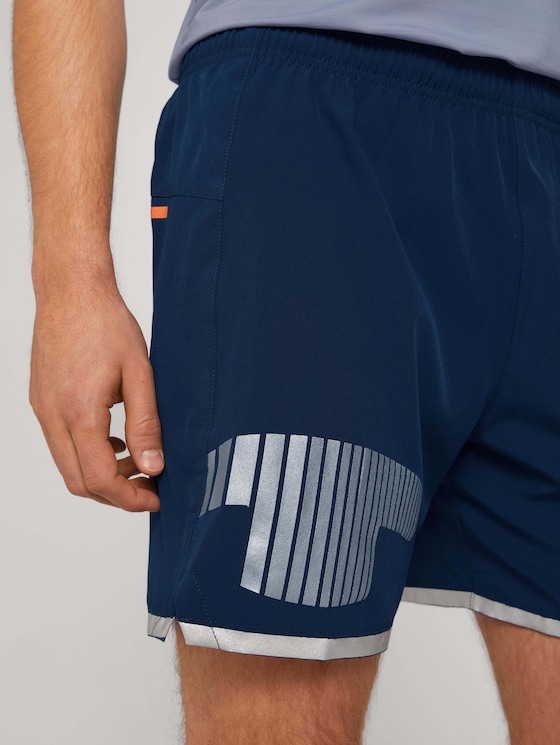 Functional shorts with a logo print