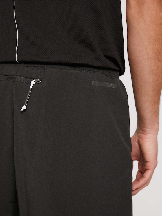 Functional shorts 2 in 1