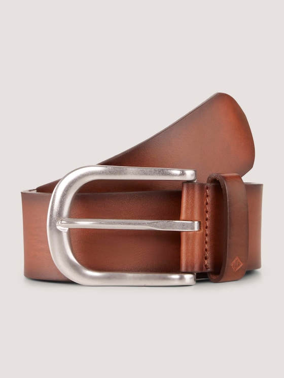 Leather belt in a used look