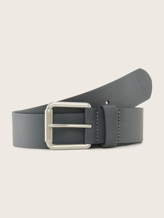 Leather belt in a roller buckle look