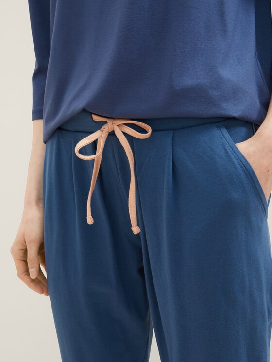 Pyjama bottoms with slanted side pockets