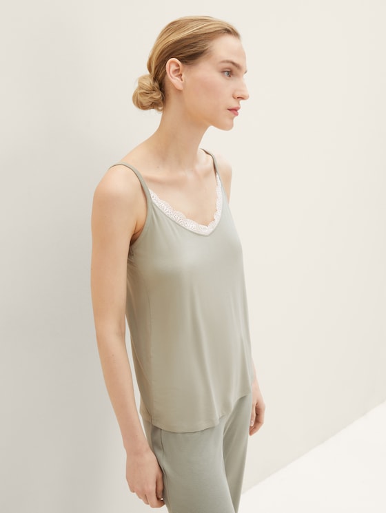 Feminin verspieltes Top von Women, green-medium-solid