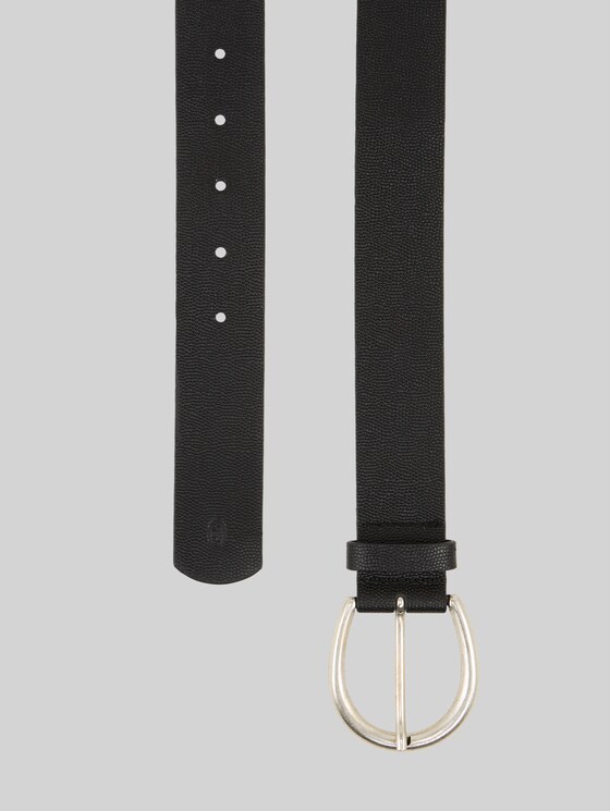 TTIVY leather belt with rounded pin buckle in black by Tom Tailor