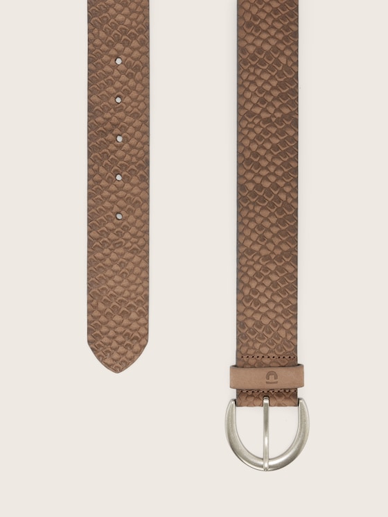 Braided leather belt