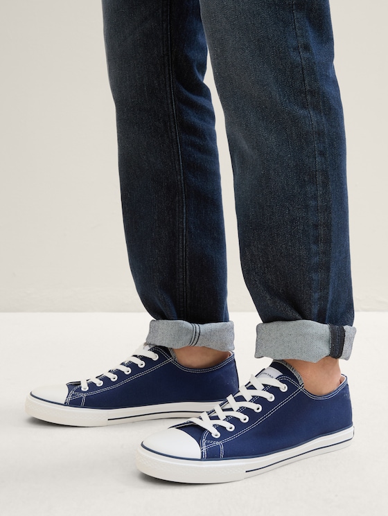 Basic sneakers by Tom Tailor