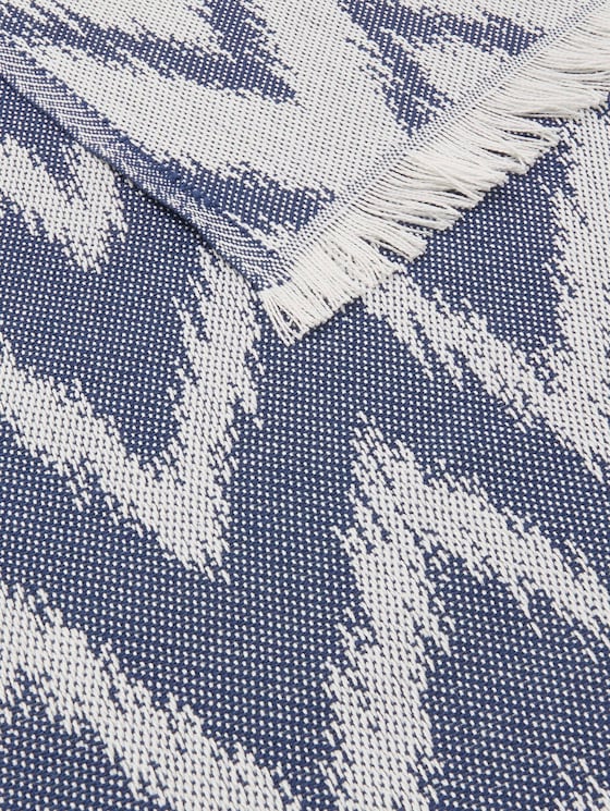 patterned bedspread
