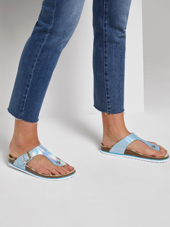 Holographic flip-flops - from TOM TAILOR