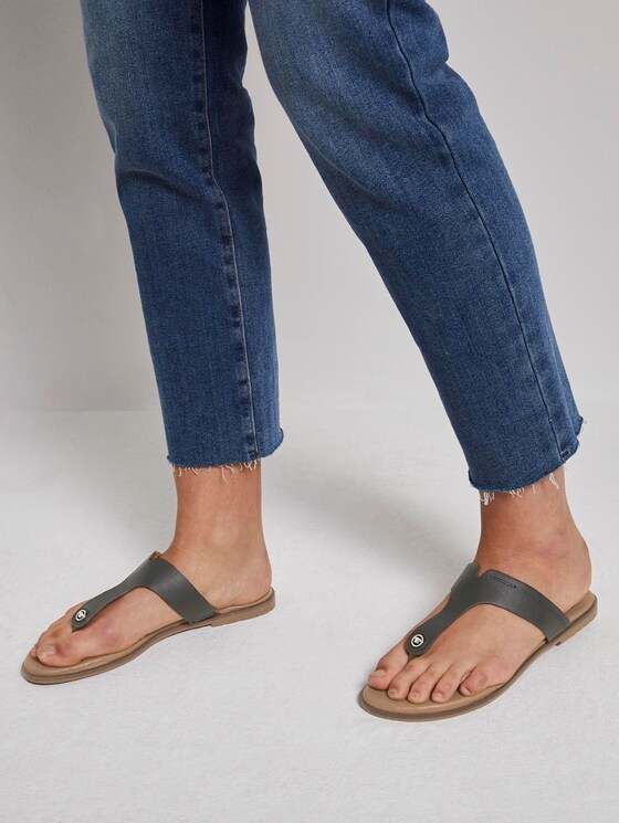 black faux leather flip flops