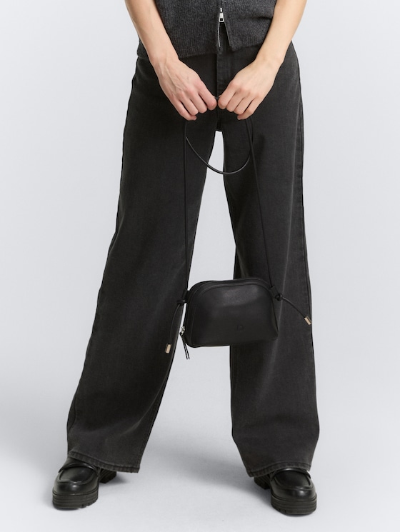 TTMADELYN XS Umhängetasche mit Kordelriemen von Denim Female, schwarz / black