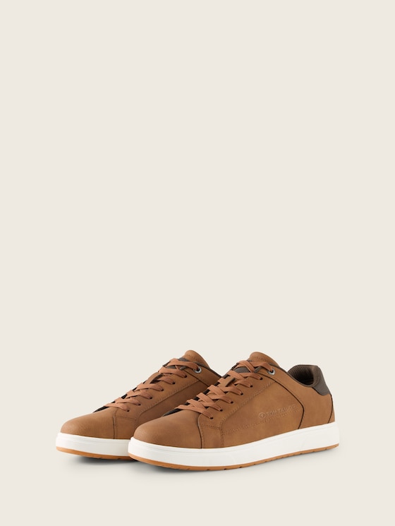 Sneaker aus Kunstleder von Men, camel