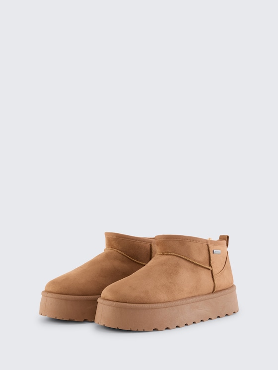 Gefütterte Schneestiefeletten mit Plateau-Sohle von Women, hazel