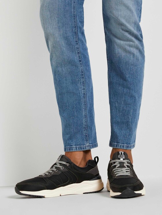 Sneakers met brede zool - van TOM TAILOR