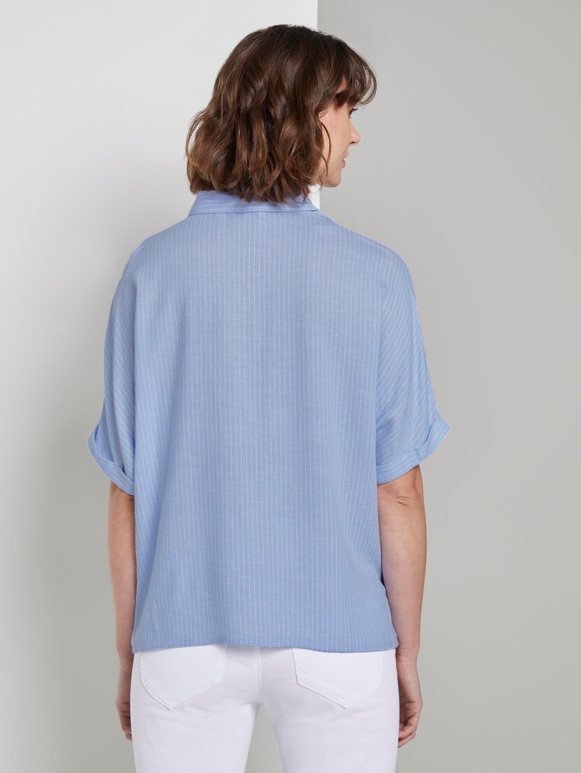 Lockere gestreifte Hemdbluse (blau) - von TOM TAILOR