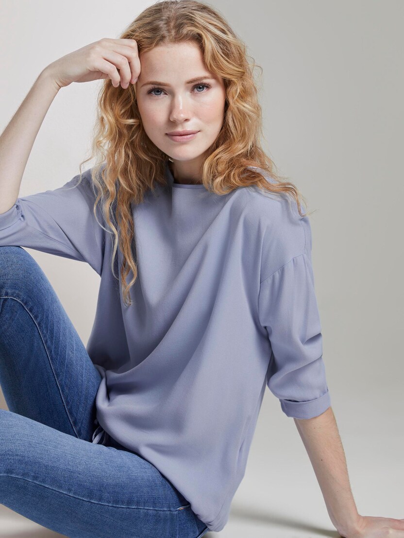 blouse with elastic waistband