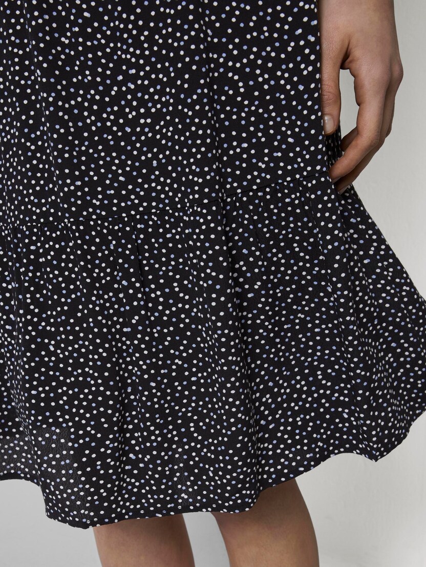 Gepunktetes Kleid mit Volants (schwarz) - von TOM TAILOR