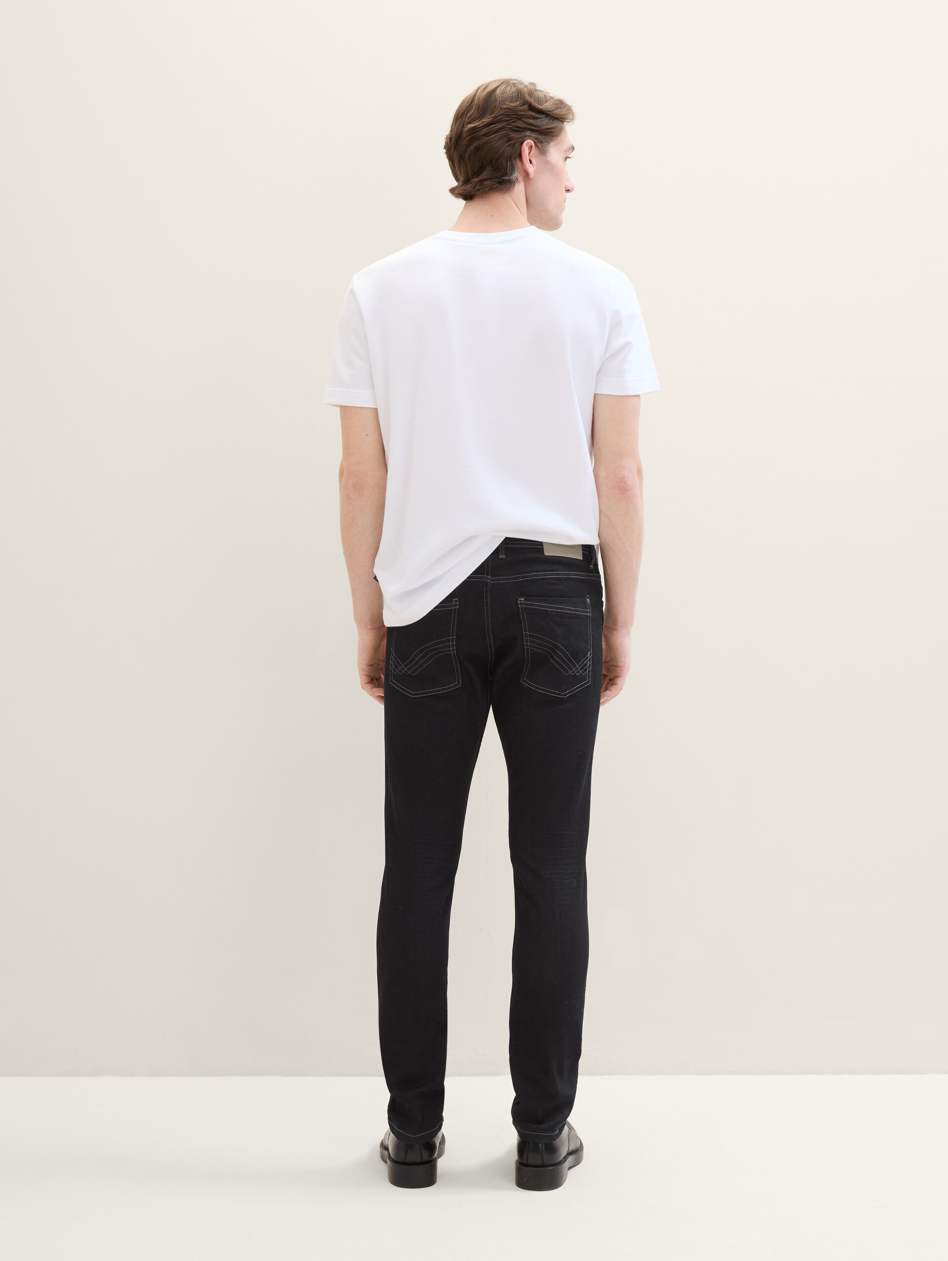 TTJOSH REGULAR SLIM Jeans - Clean Rinsed Blue Denim - Découpe Vue arrière du modèle