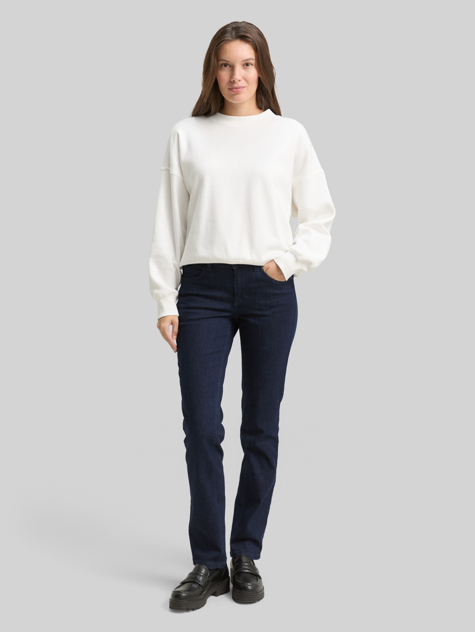 Jeans TTALEXA STRAIGHT - Clean Rinsed Blue Denim - Vue de face du modèle