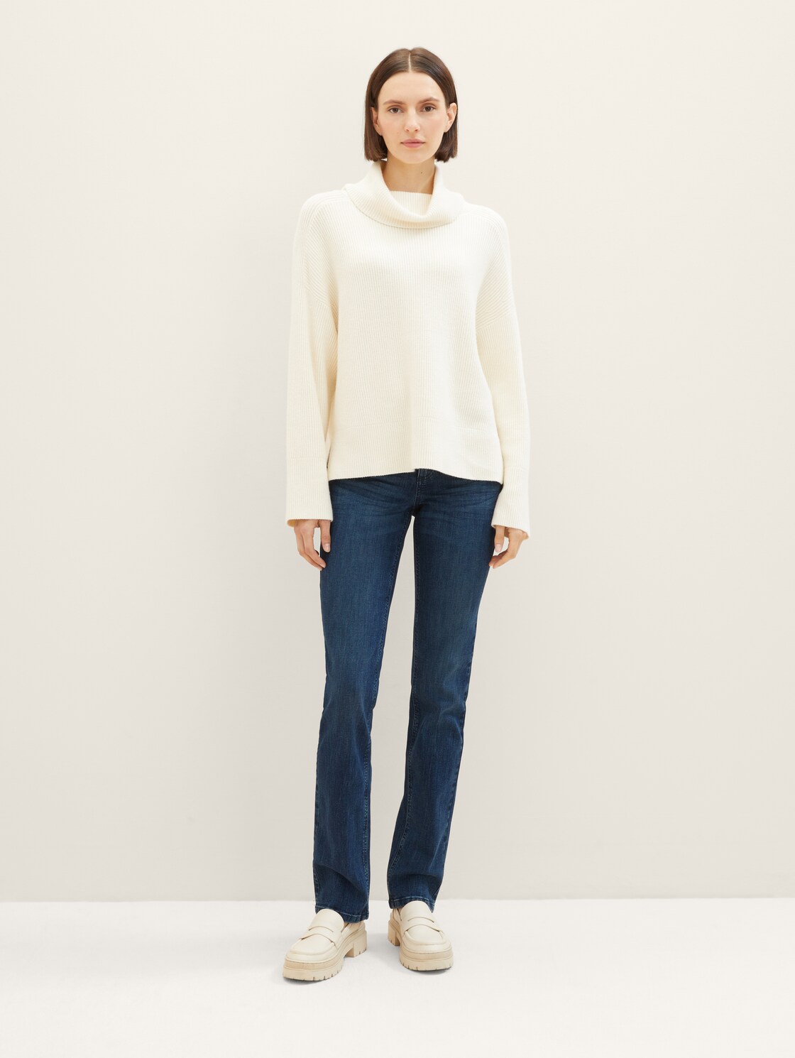 TTALEXA STRAIGHT Jeans - dark stone wash denim - Model-Vorderansicht