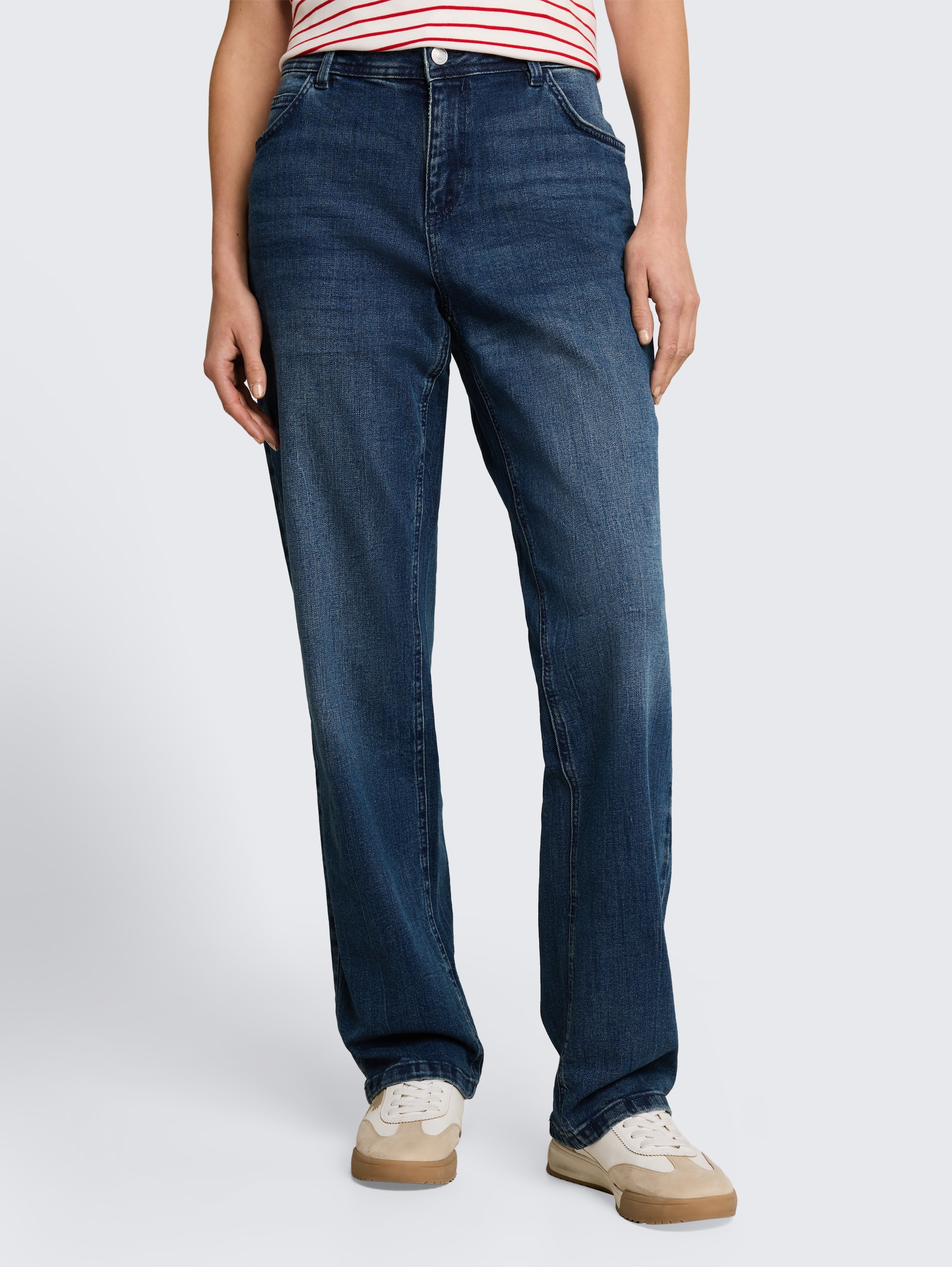 TTALEXA STRAIGHT Jeans - dark stone wash denim - Ausschnitt Model-Vorderansicht