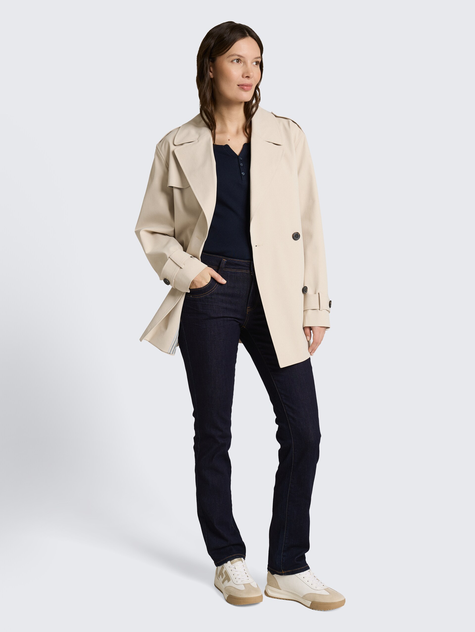 TTALEXA STRAIGHT Jeans - Rinsed Blue Denim - Model-Vorderansicht