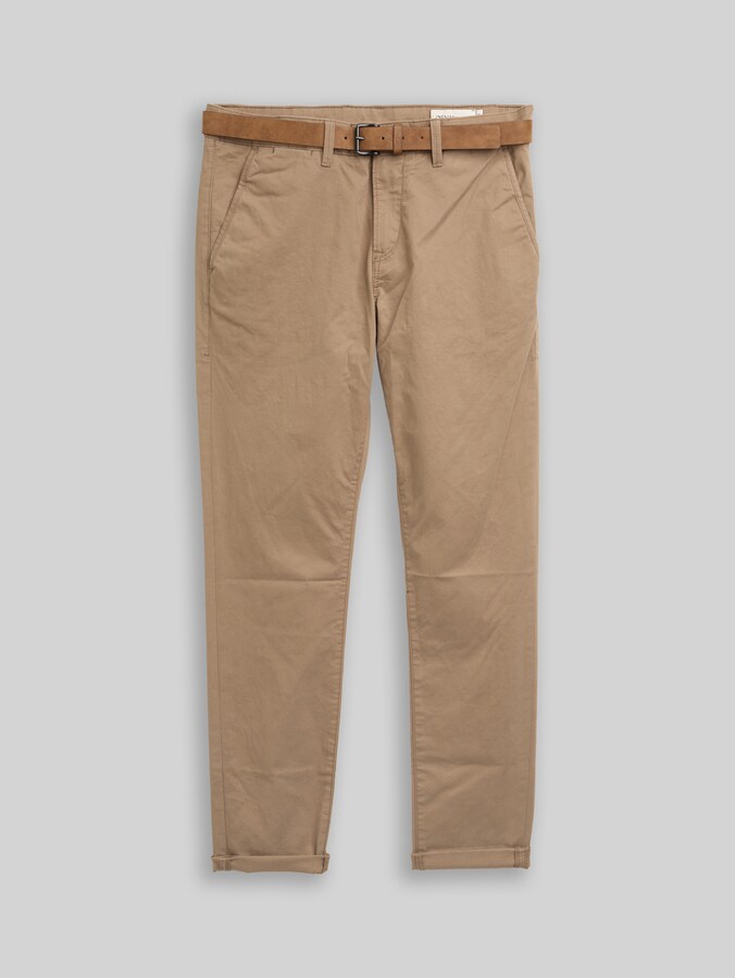 Chino Hose mit Gürtel von Denim Male, Honey Camel beige