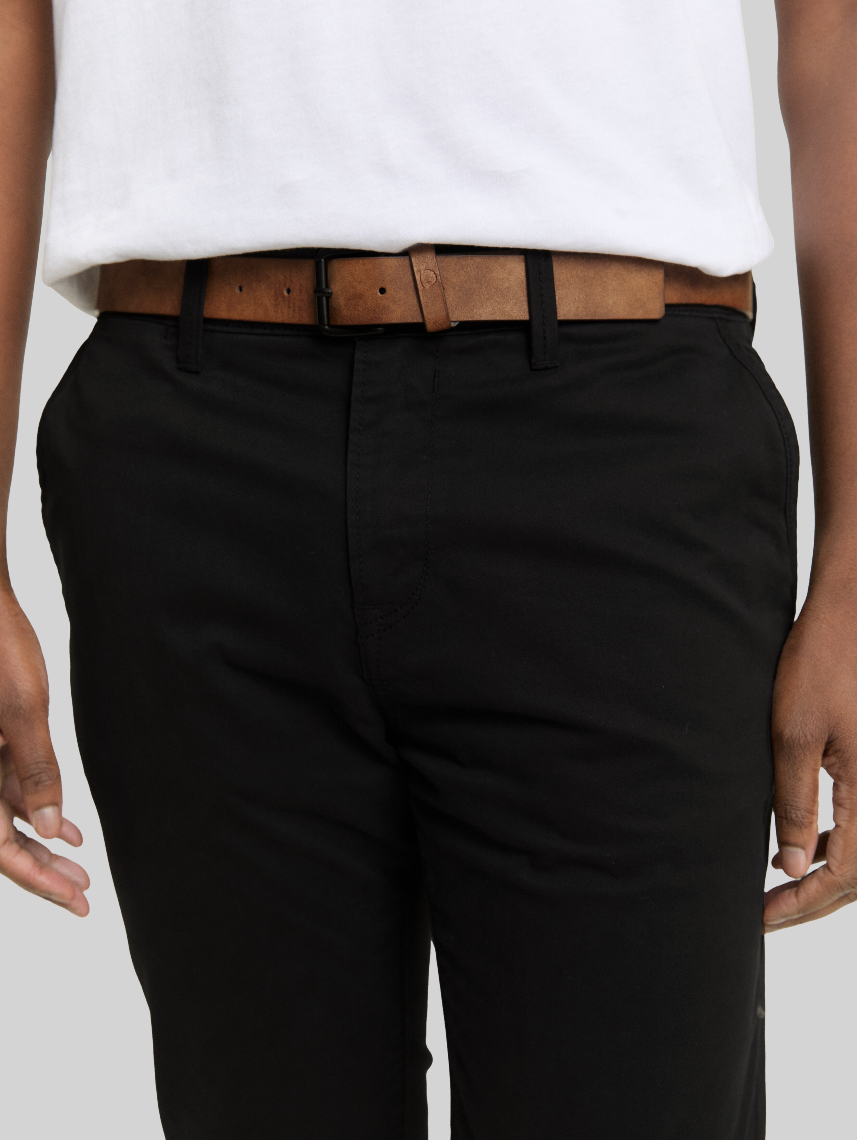 Slim-fit chinos with belt in black by Tom Tailor