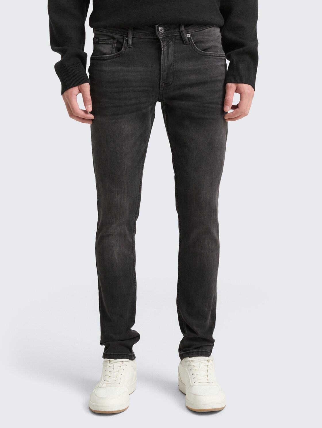 TTCULVER SKINNY Jeans - used dark stone black denim - Ausschnitt Model-Vorderansicht