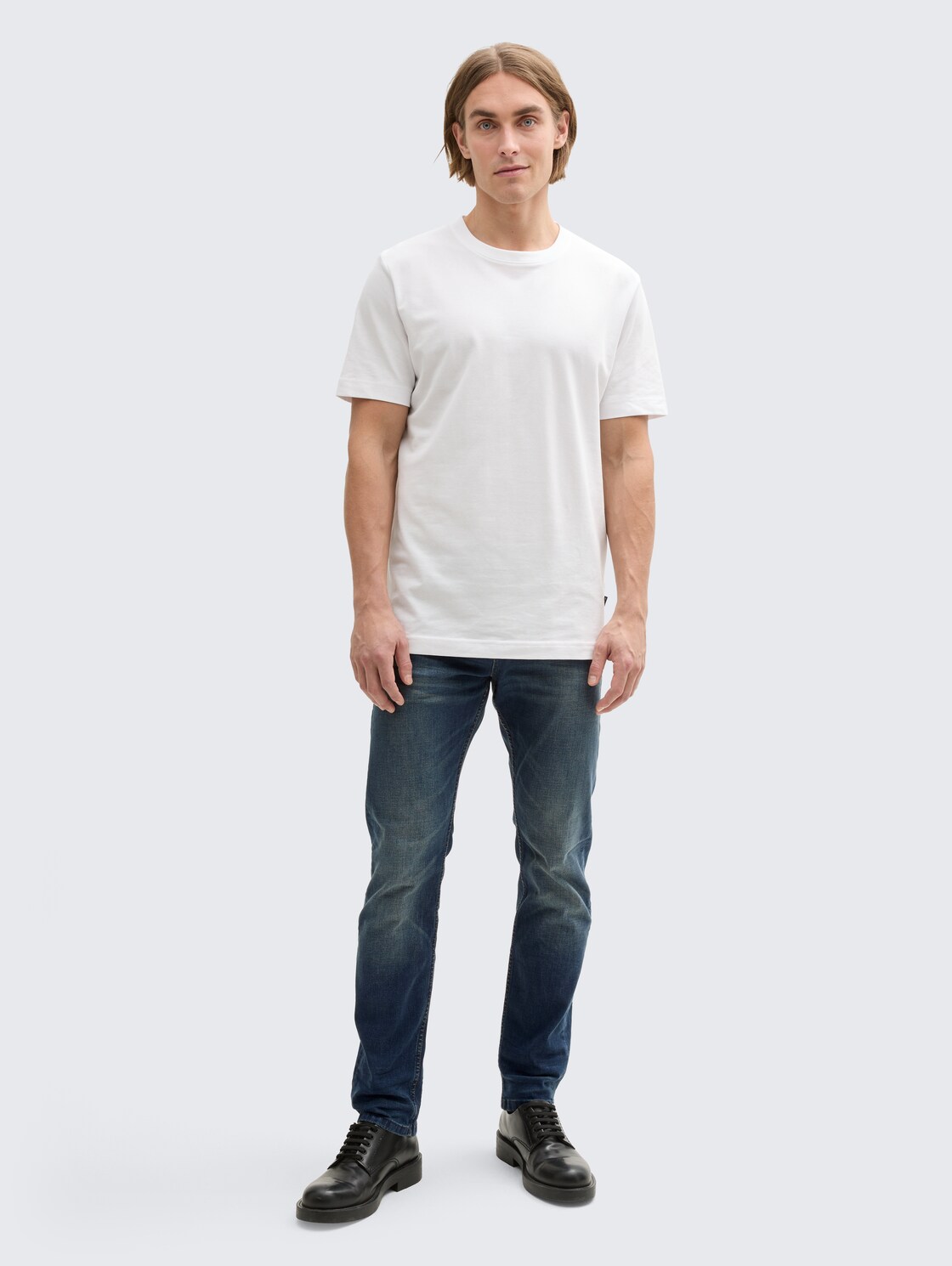 TTPIERS SLIM Jeans - dark stone wash denim - Model-Vorderansicht