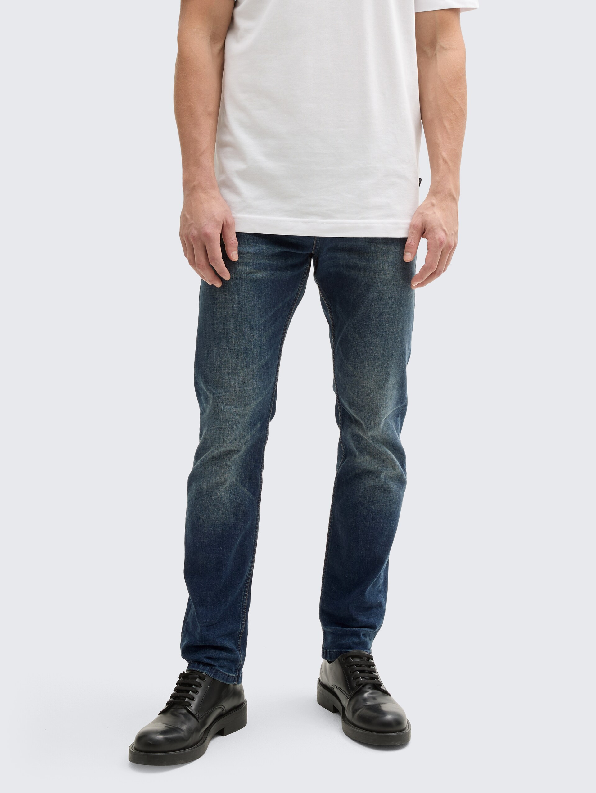 TTPIERS SLIM Jeans - dark stone wash denim - Ausschnitt Model-Vorderansicht