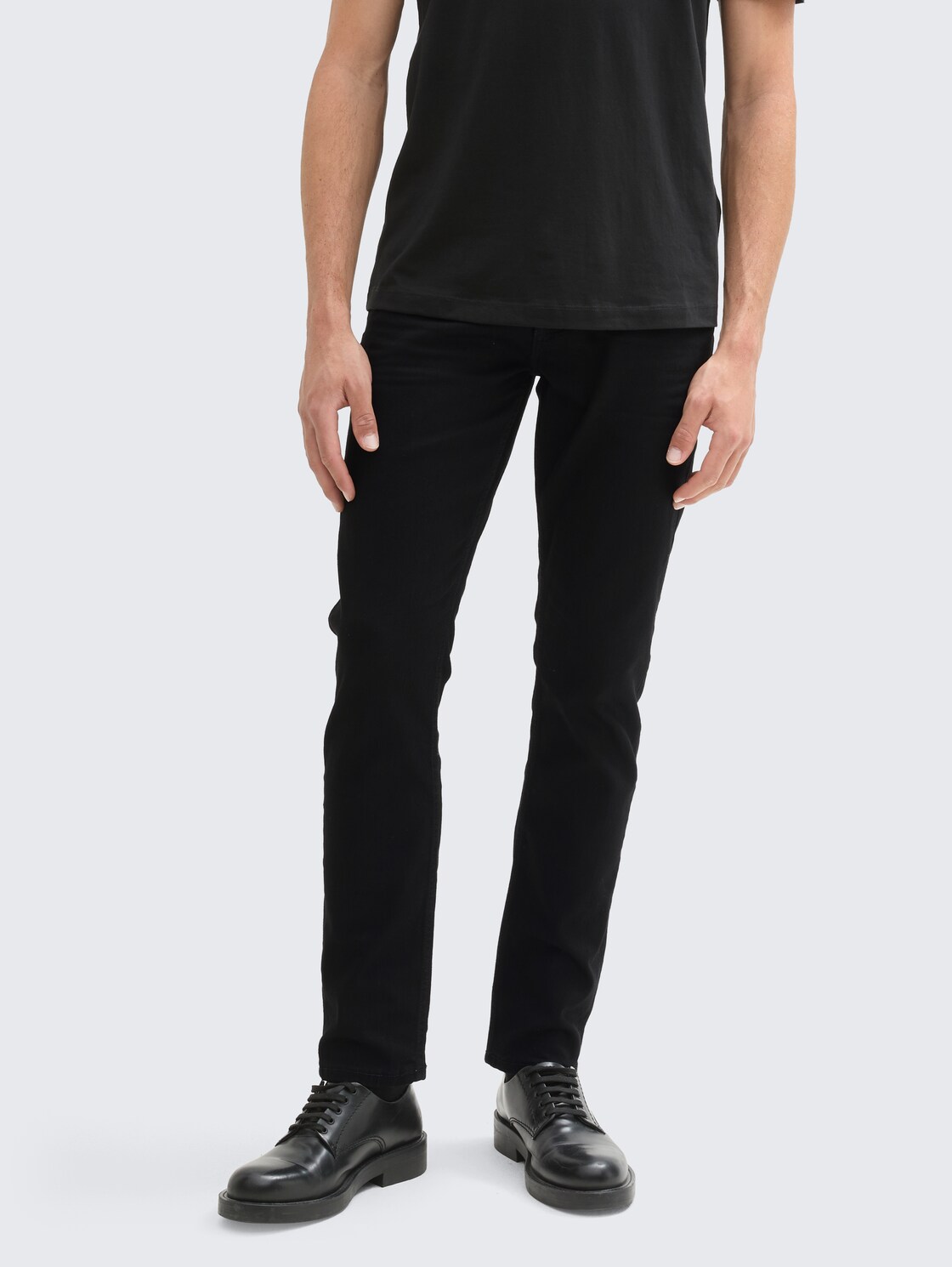 TTPIERS SLIM Superstretch Jeans - black denim - Ausschnitt Model-Vorderansicht