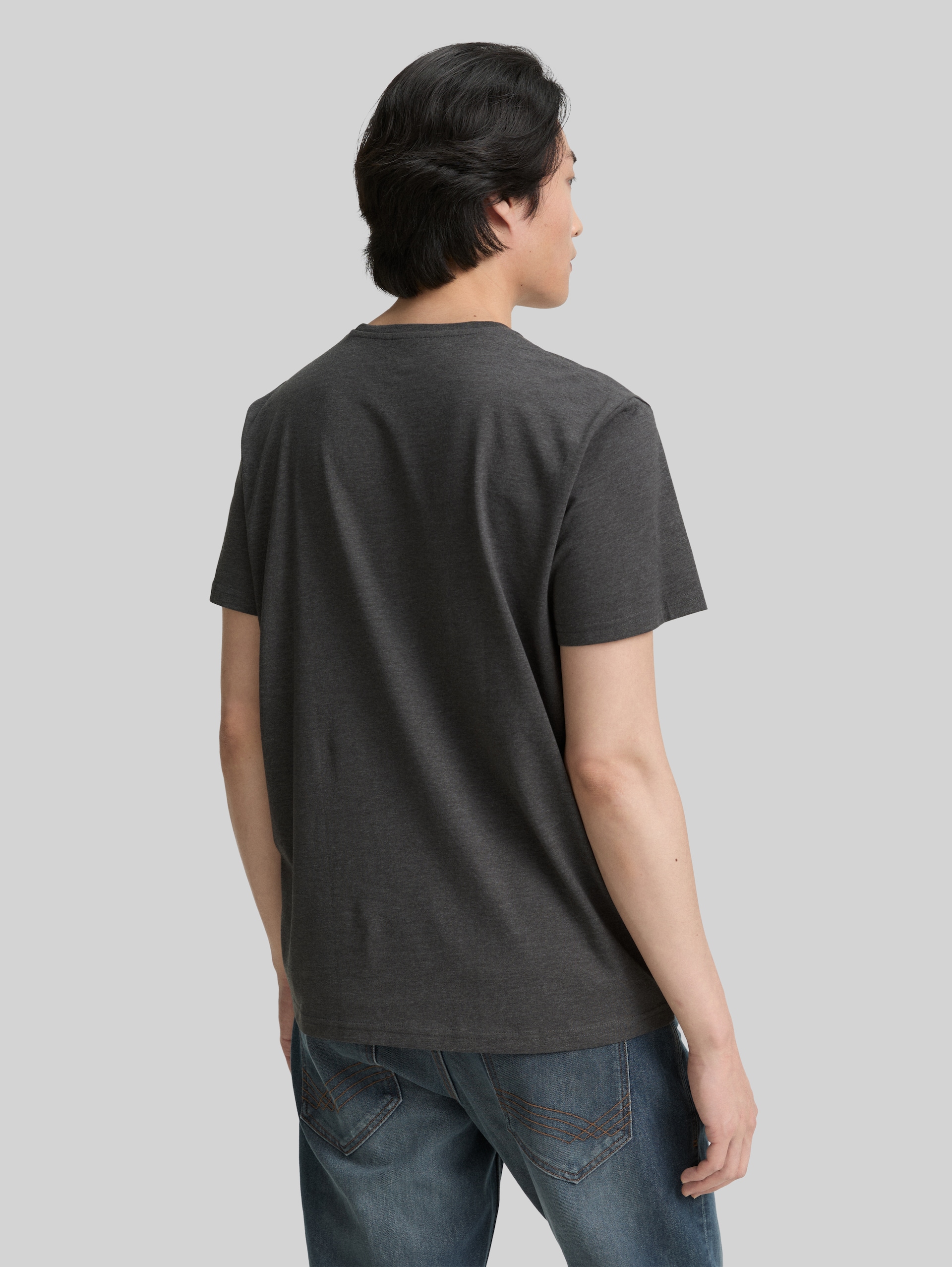 Basic T-shirt in een set van 2 - Dark Grey Melange - Neklijn model-achteraanzicht
