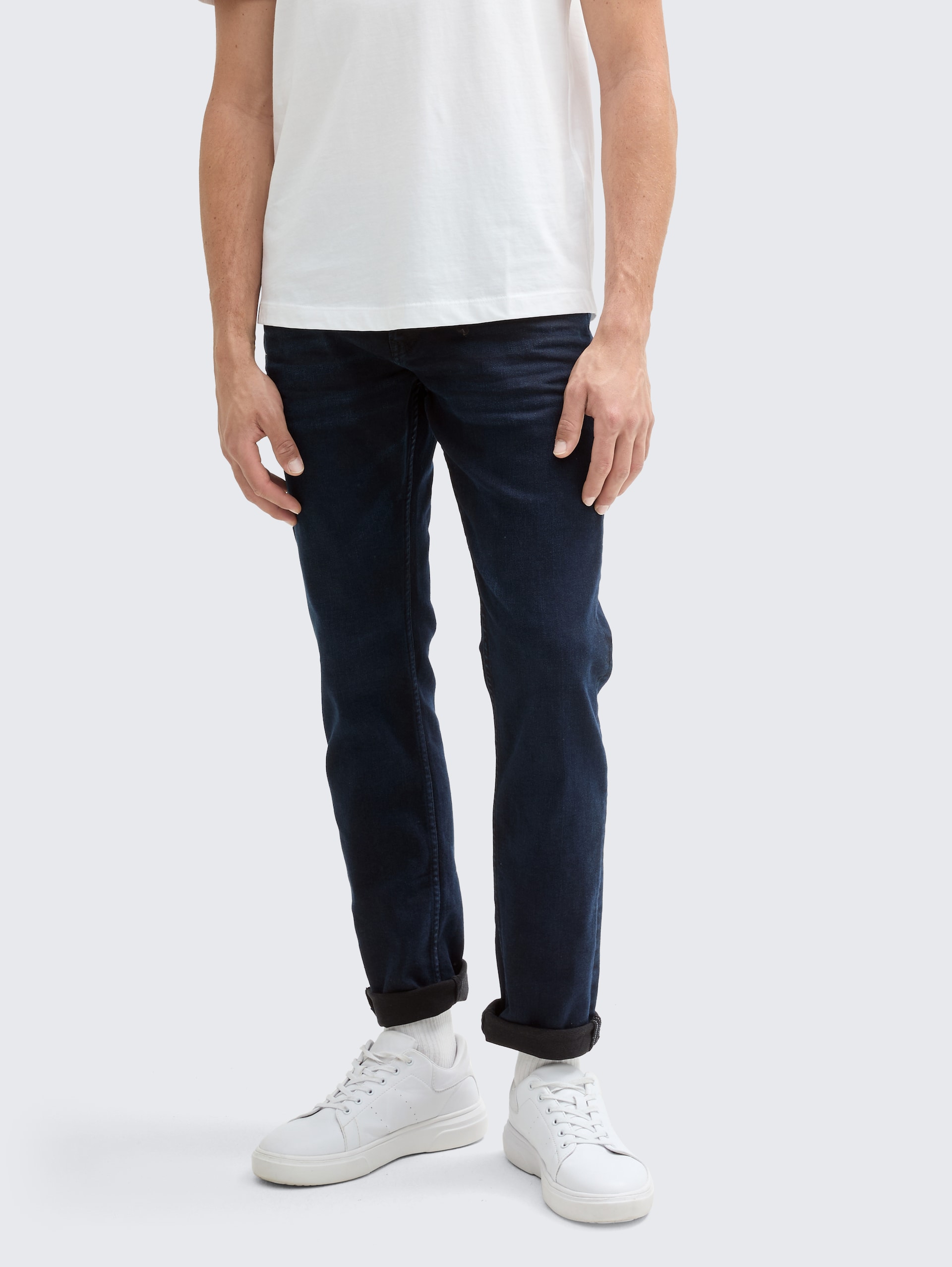 TTPIERS SLIM Jeans - blue black denim - Ausschnitt Model-Vorderansicht