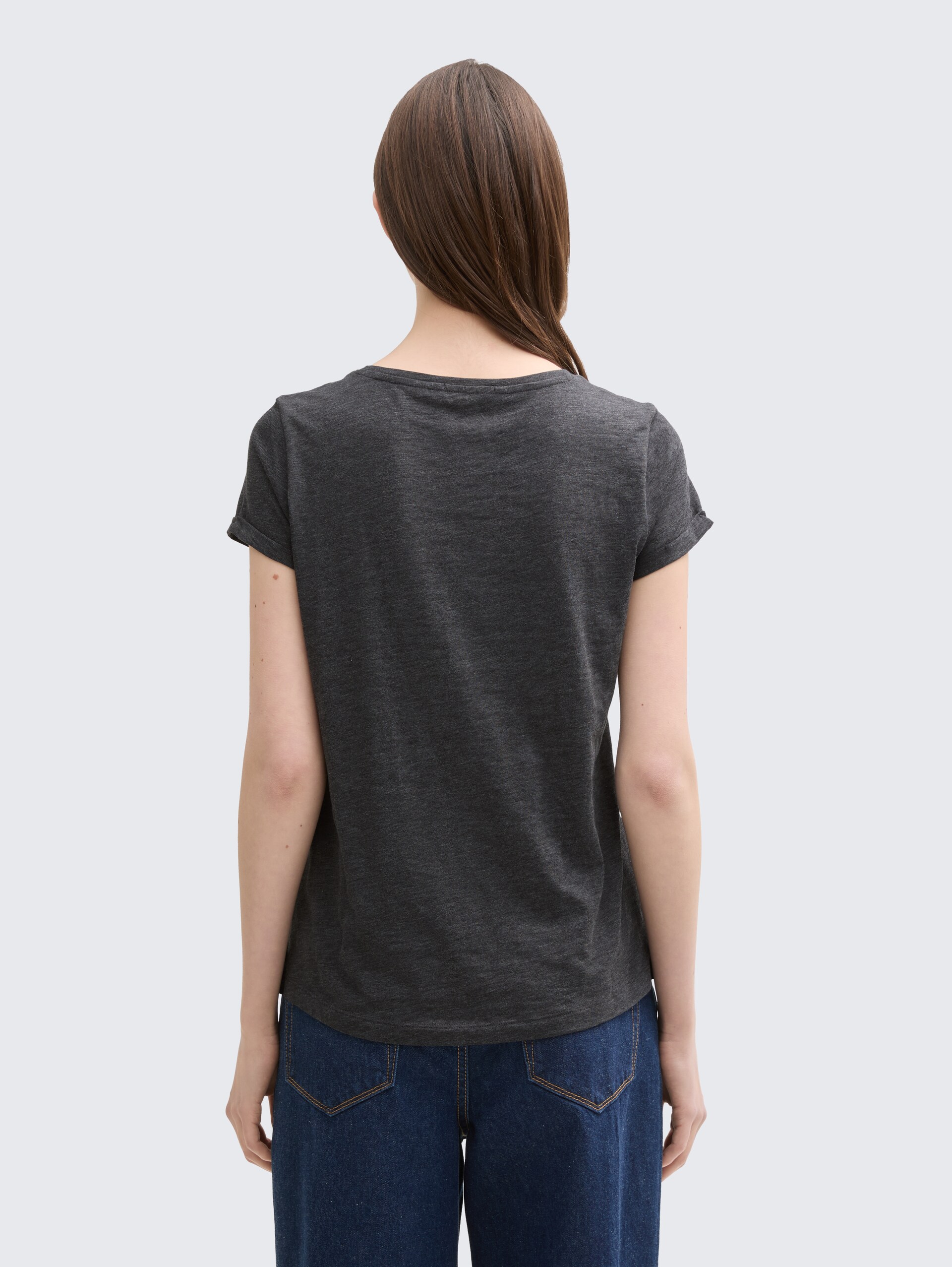 Gestreiftes T-Shirt - dark grey rose stripe - Auschnitt Model-Rückansicht