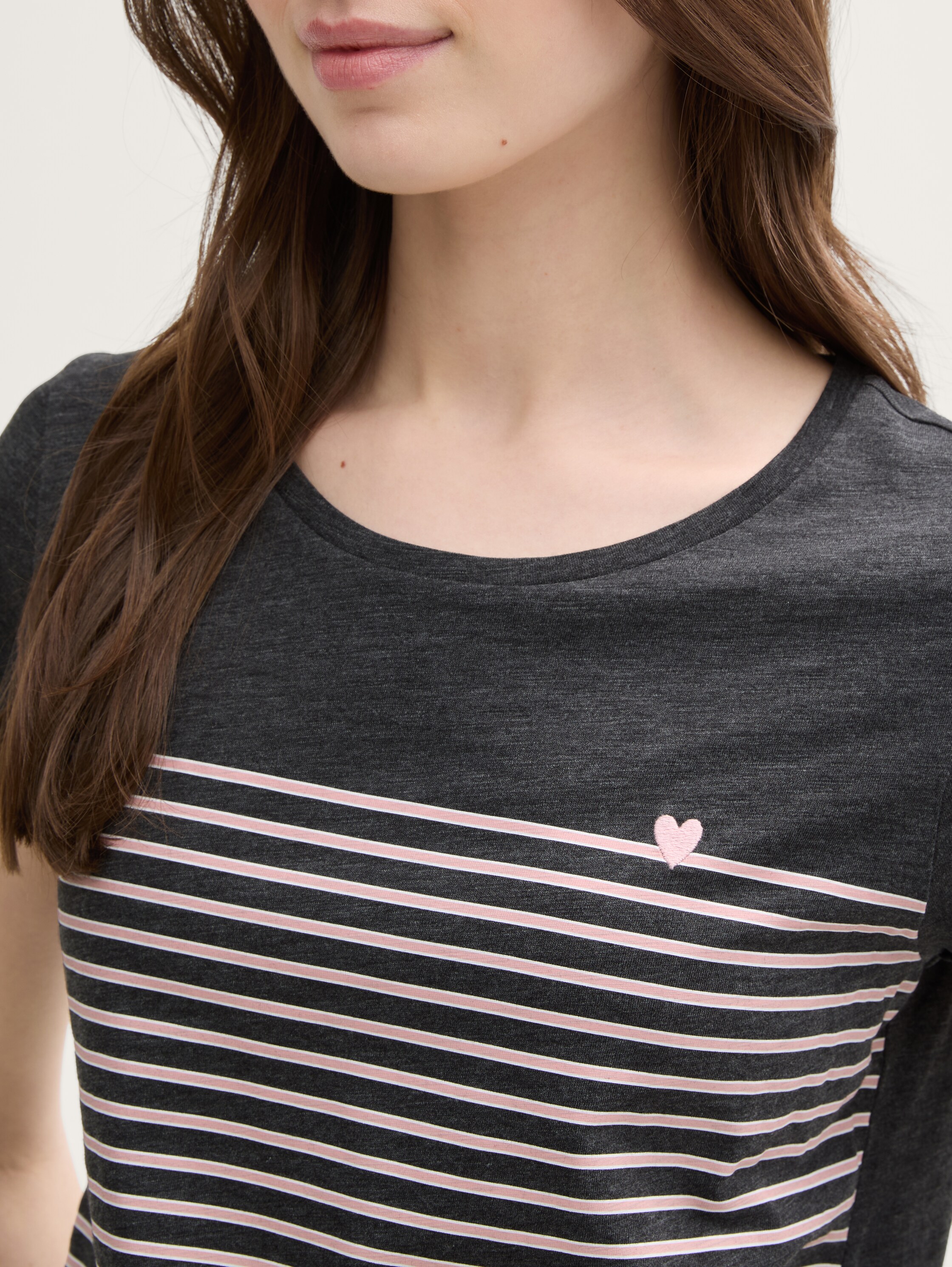 Gestreiftes T-Shirt - 6