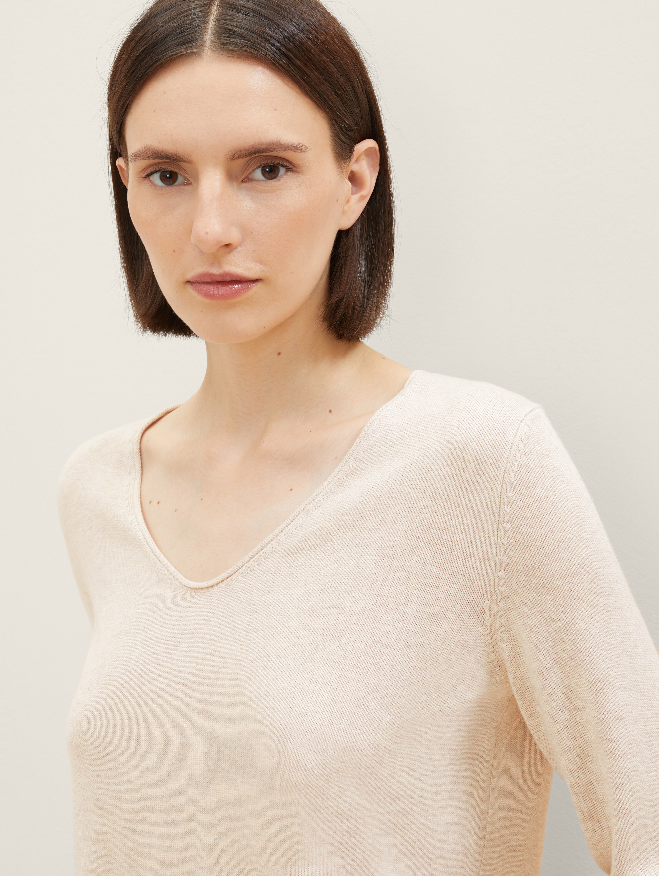 Pullover mit V-Ausschnitt - 5