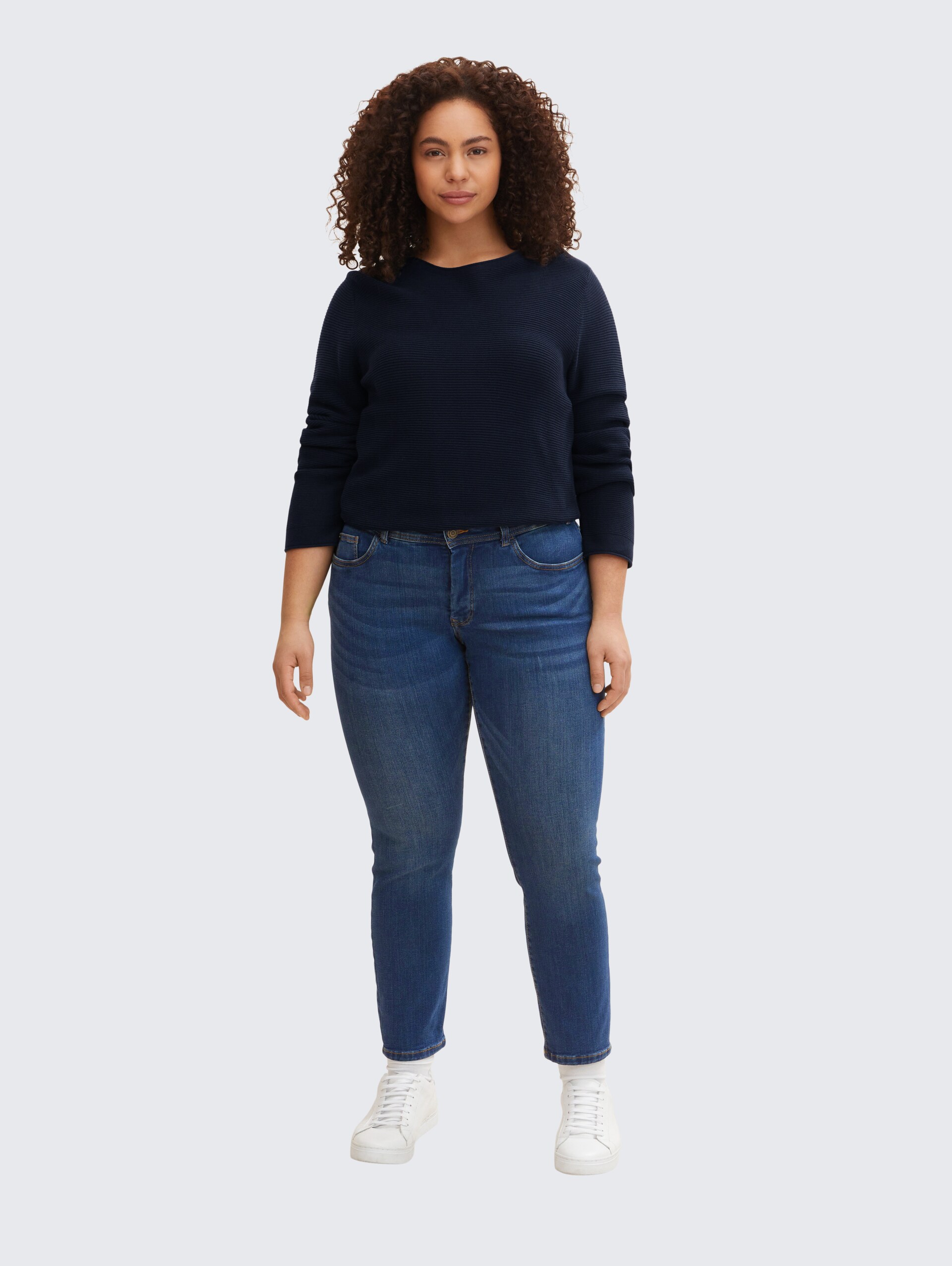 Plus Size - TTPLUS SLIM Jeans - Used Mid Stone Blue Denim - Model-Vorderansicht