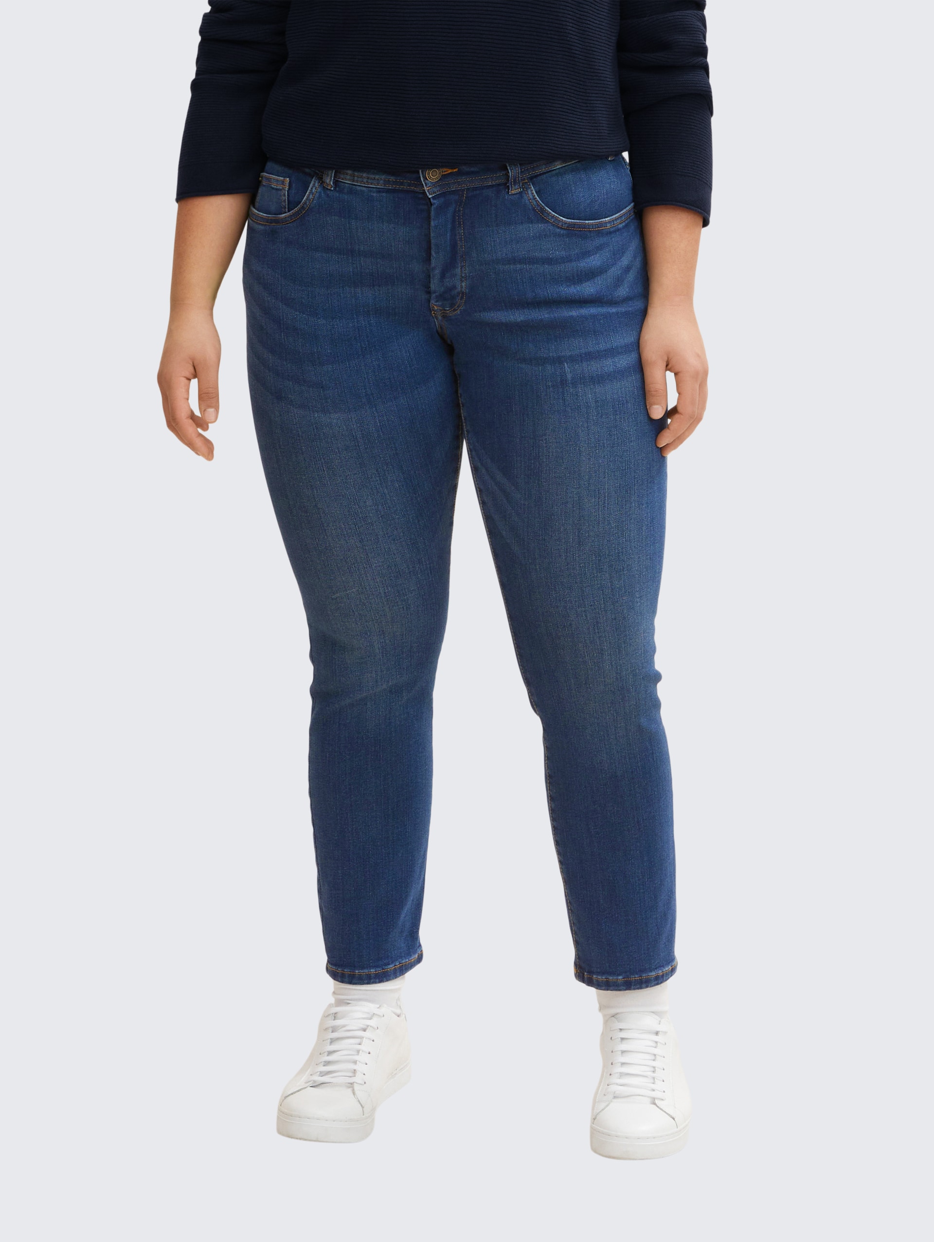 Plus Size - TTPLUS SLIM Jeans - Used Mid Stone Blue Denim - Ausschnitt Model-Vorderansicht