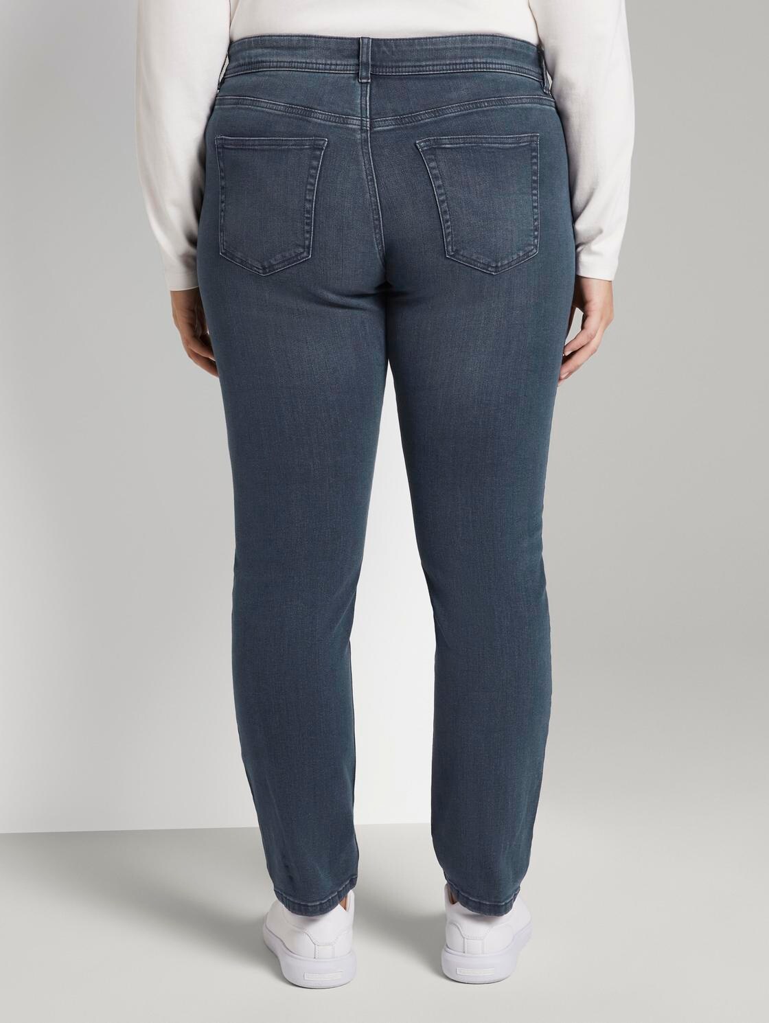 Plus Size - TTPLUS SLIM Jeans - Used Dark Stone Blue Denim - Auschnitt Model-Rückansicht