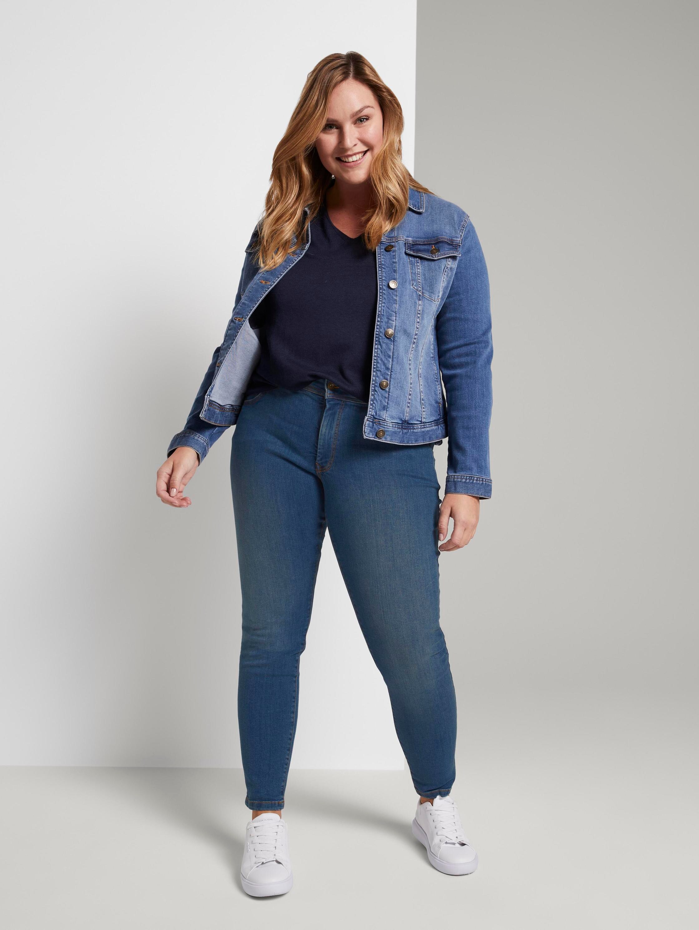Plus Size - Skinny Jeans - 1