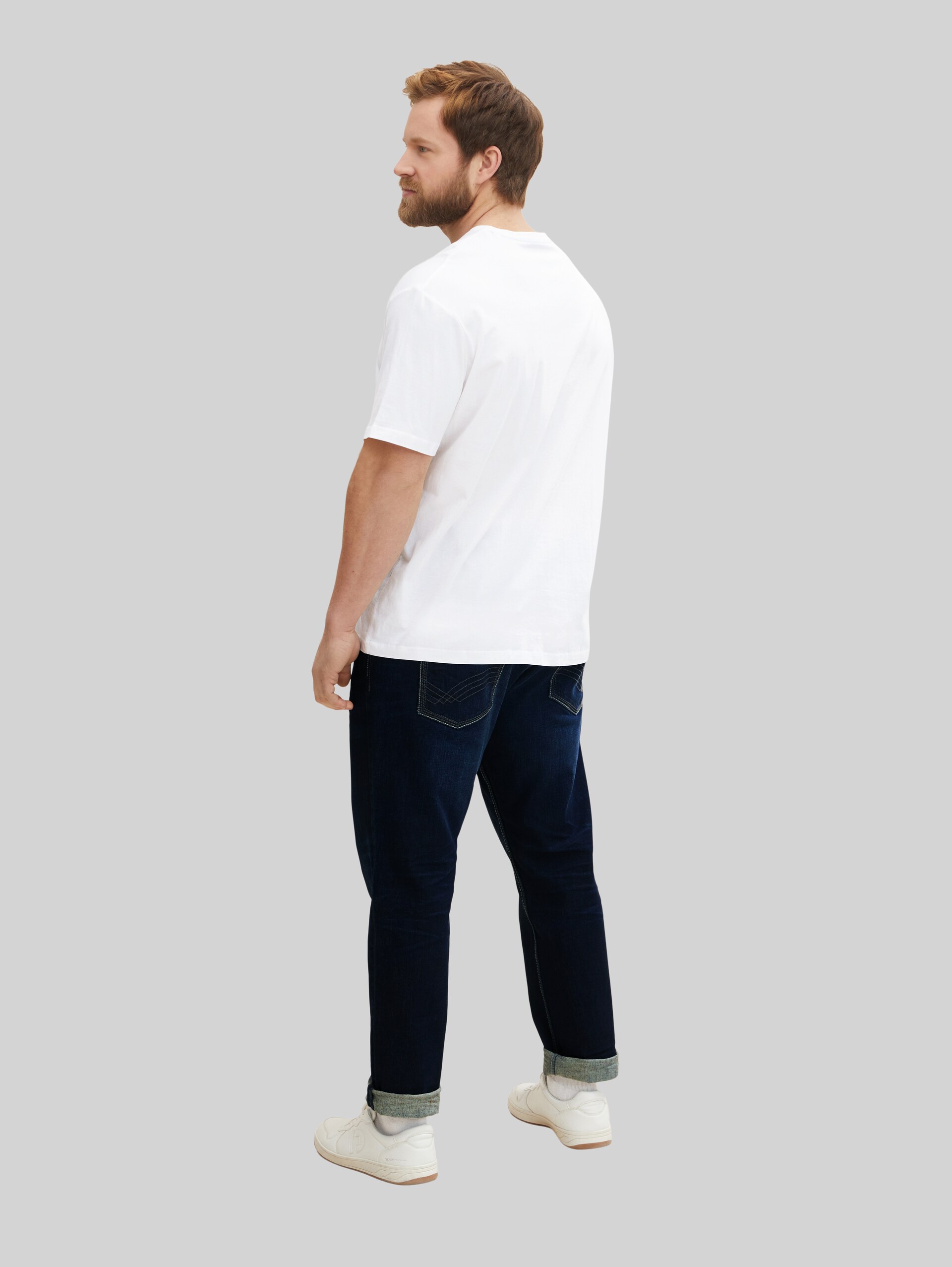T-shirt met logo print - White - Neklijn model-achteraanzicht