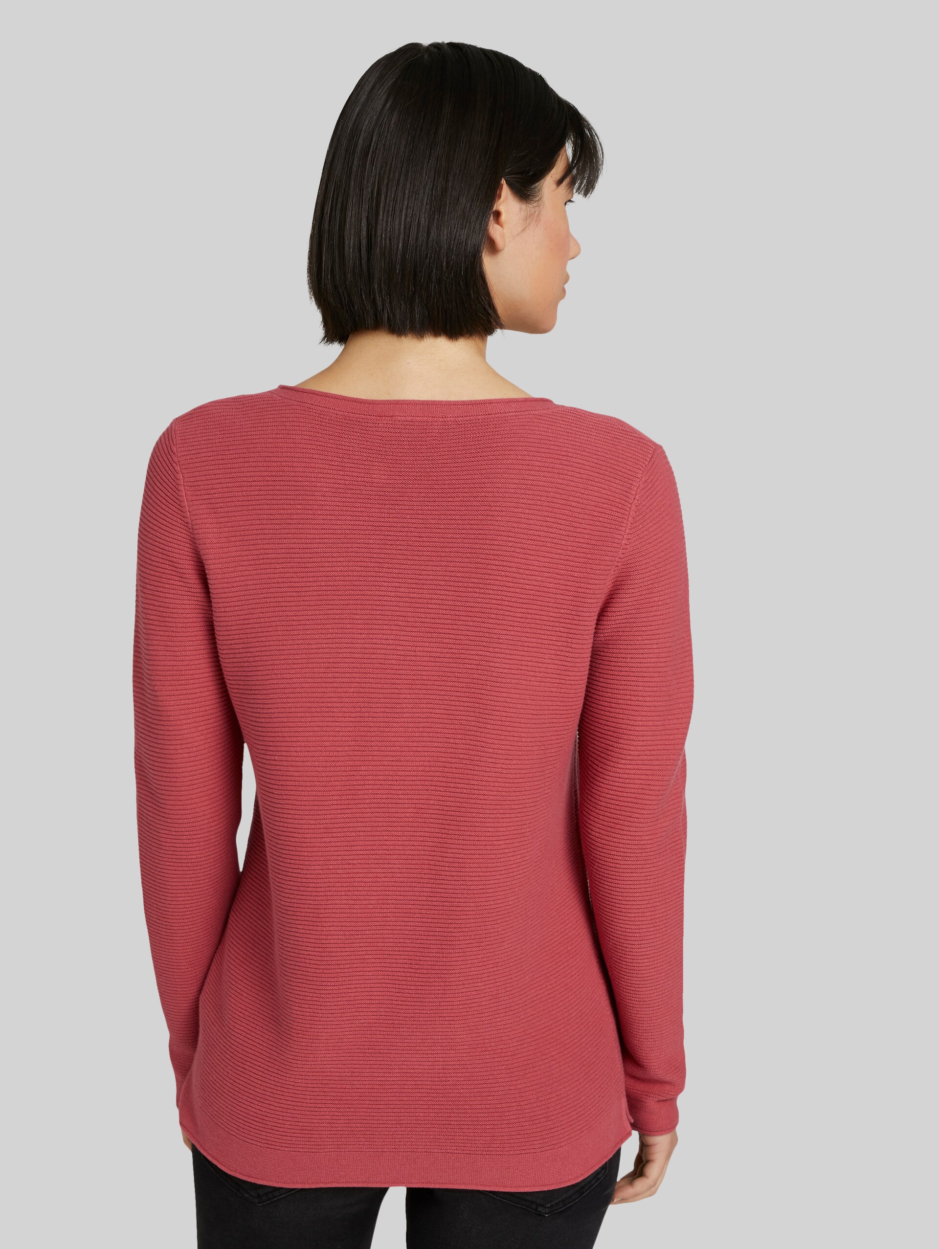 Knitted jumper - cozy pink