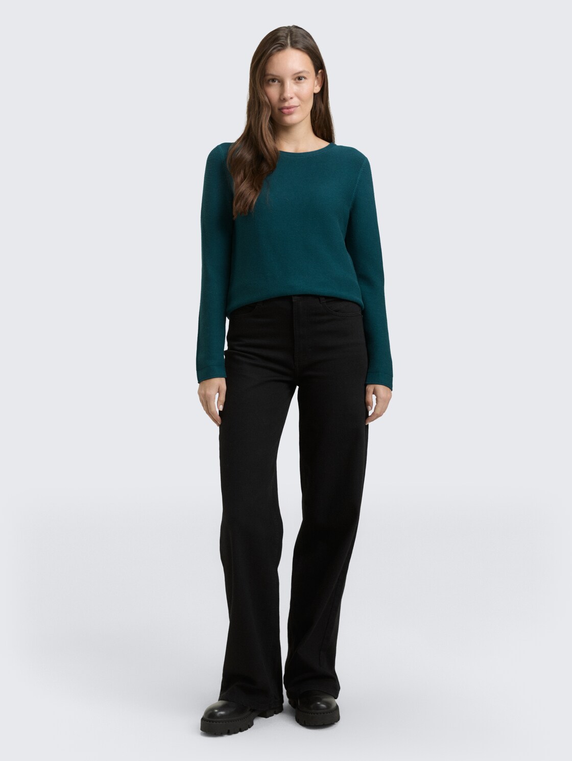 Strickpullover aus Baumwolle - Deep Meadow Green - Model-Vorderansicht