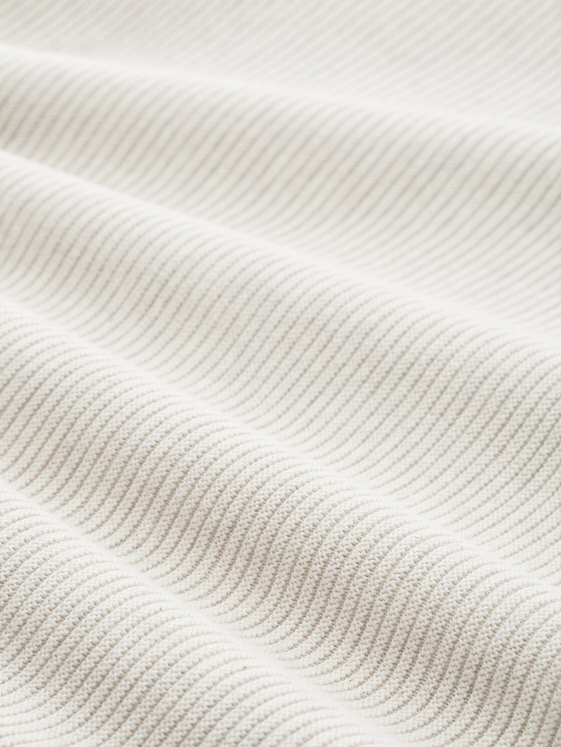 Strickpullover mit Rundhalsausschnitt - dusty alabaster melange - Material-Ansicht