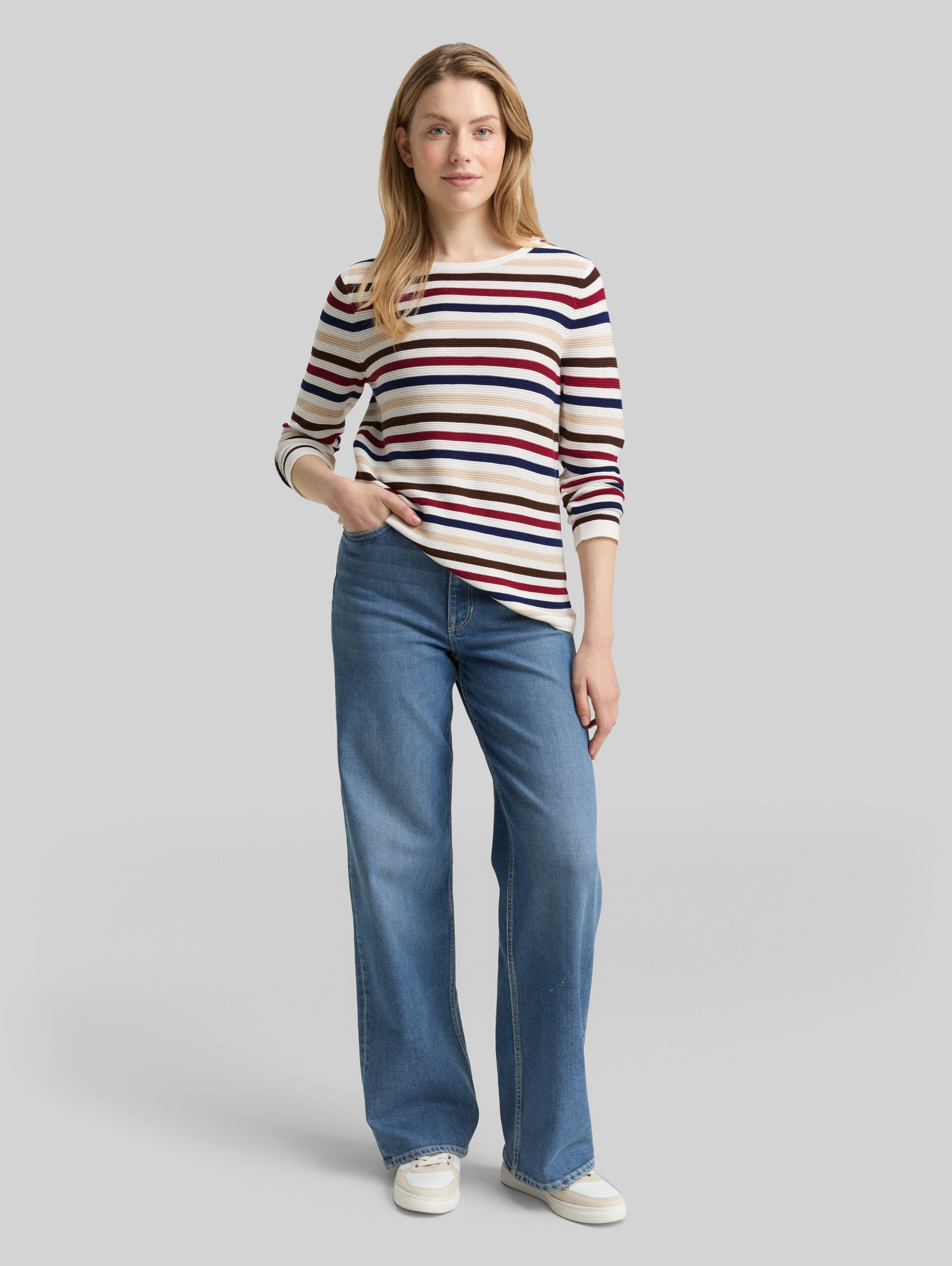 Cotton knit jumper - red brown ottoman - Model front view